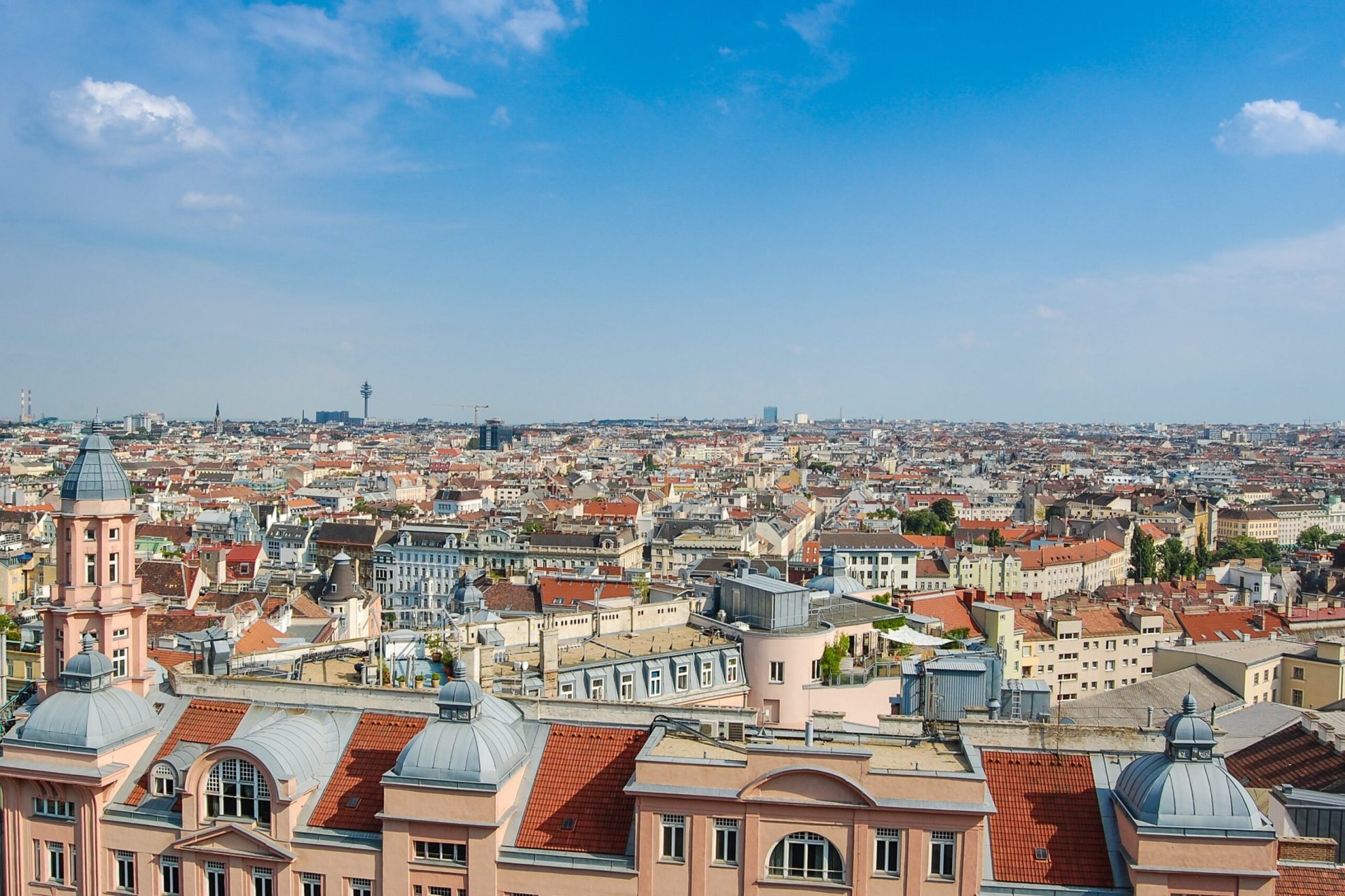 Vienna, photo: Michal Jarmoluk via Pixabay