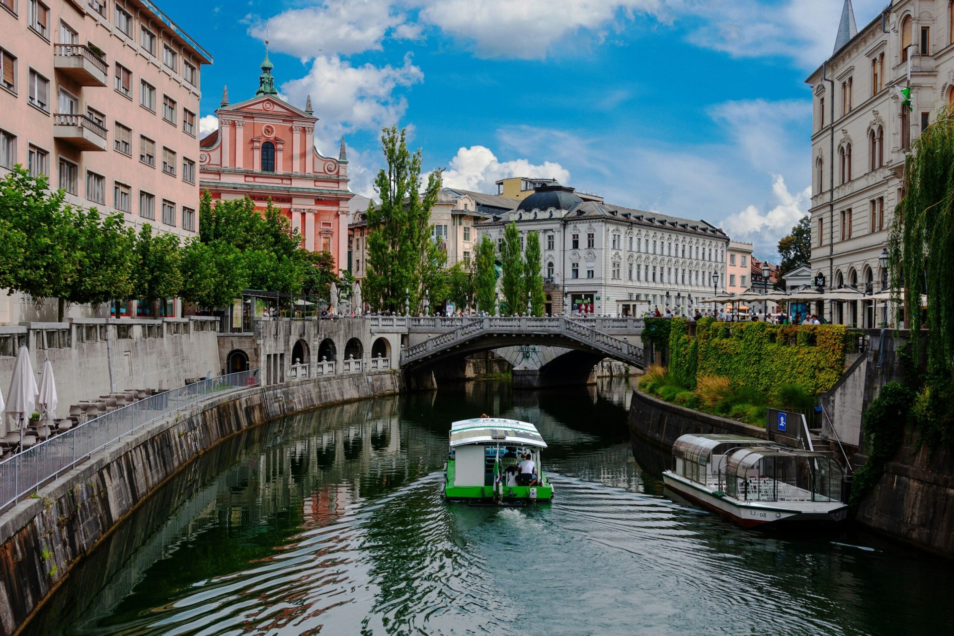 Ljubljana, photo: Eugene Kuznetsov on unsplash
